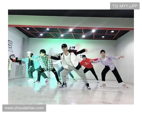 街舞热潮来袭：深入北京街舞队的训练与表演状态揭秘