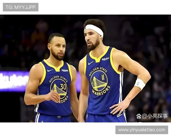 勇士与雷霆激战正酣2月7日精彩对决引发球迷热议 勇士与雷霆激战正酣2月7日精彩对决引发球迷热议